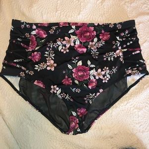 TORRID swim bottom size 3